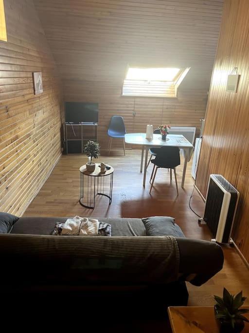 Studio Hyper Centre Tulle Apartamento Exterior foto